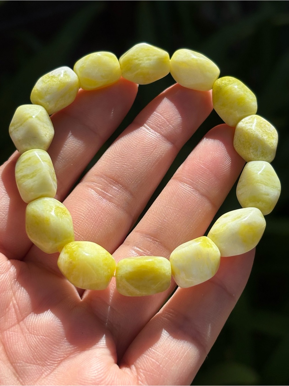 11mm Stretchable Faceted Yellow Jade Bracelet 2611 - Picture 2 of 7